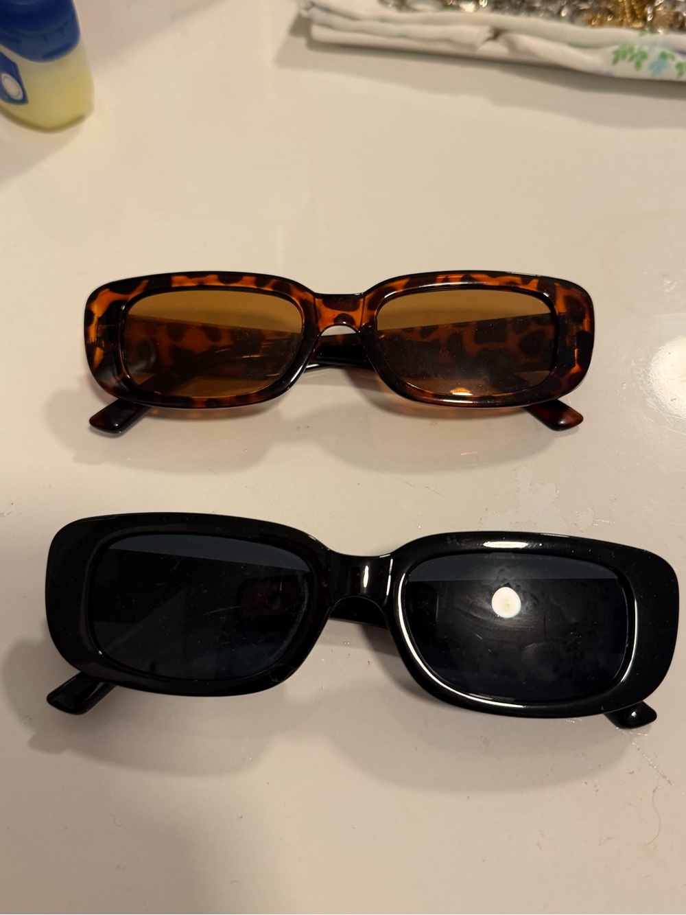 Two Rectangular Sunglasses - Tortoise Shell & Black